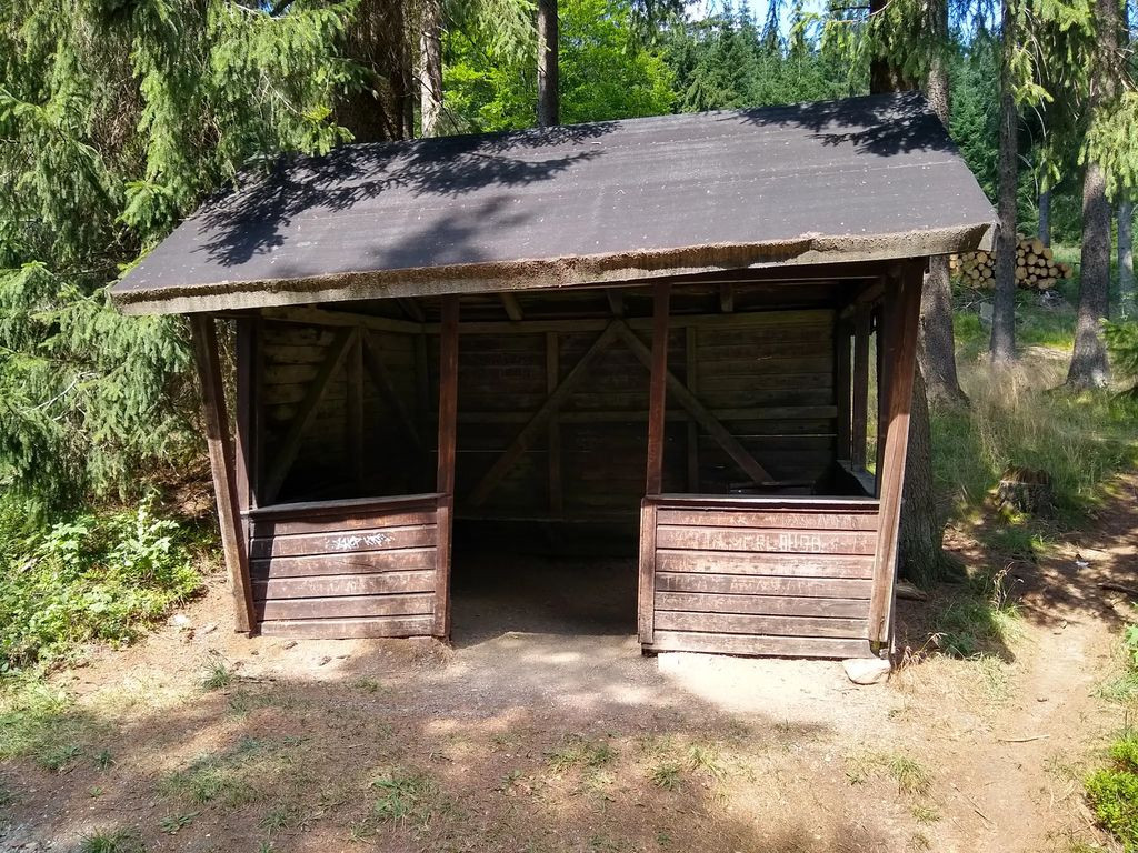 38700 - Schutzhütte Bratwurst