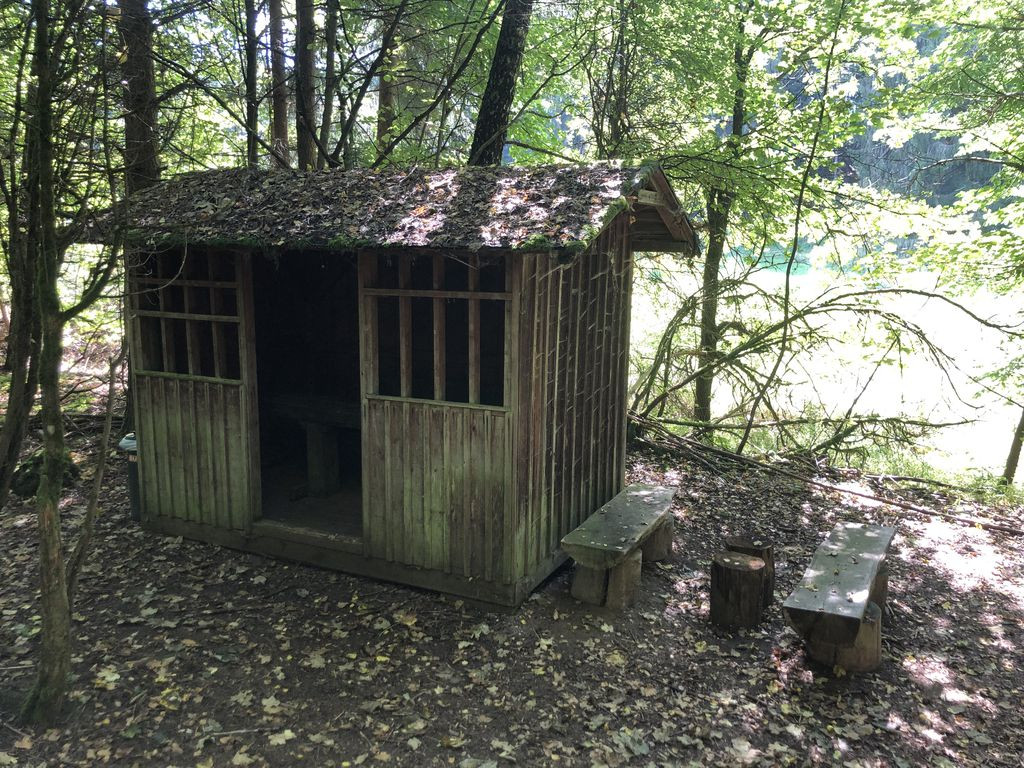 Kleine Schutzhütte