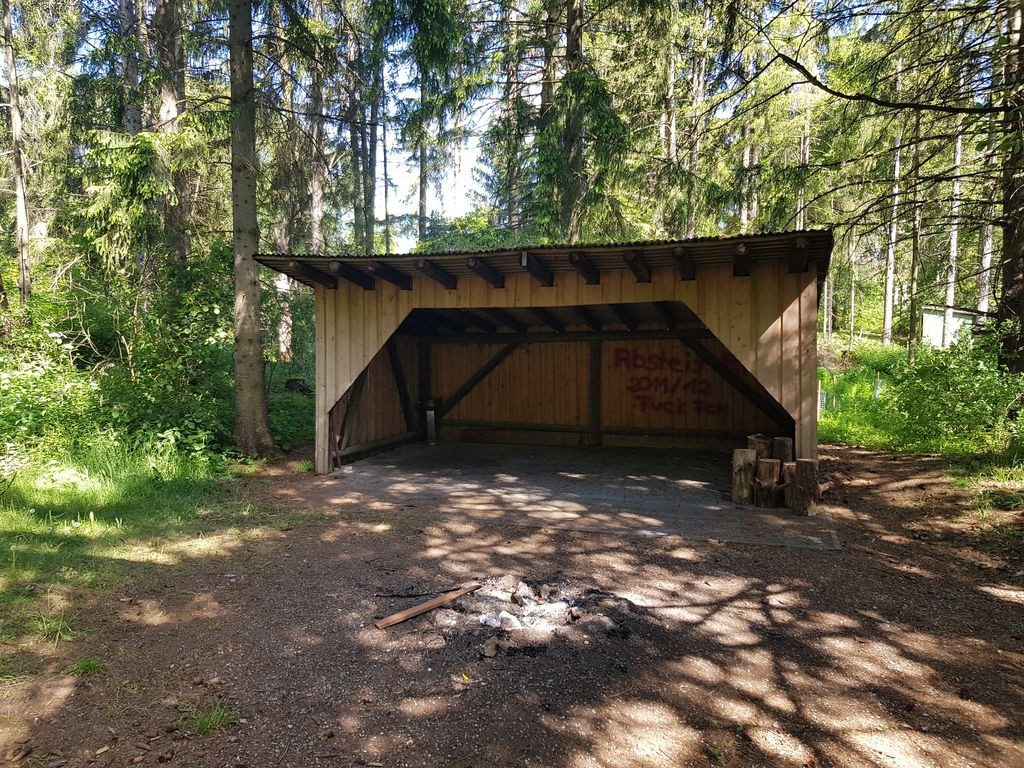 Shelter near Zum Sportplatz