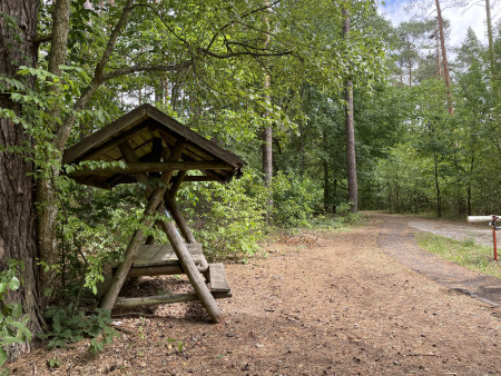 Lunch shelter near K 6827