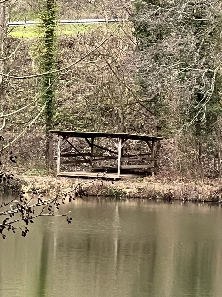 Lunch shelter near L 3451
