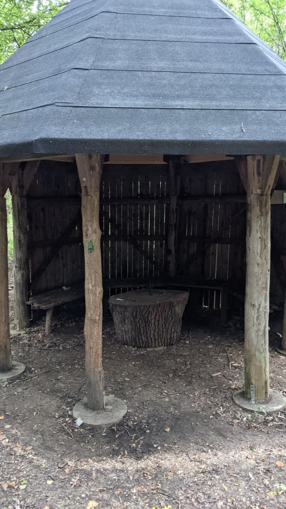 Basic Shelter Apfelmaar