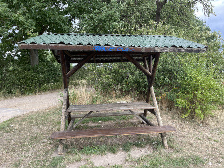 Lunch shelter near Kirschallee