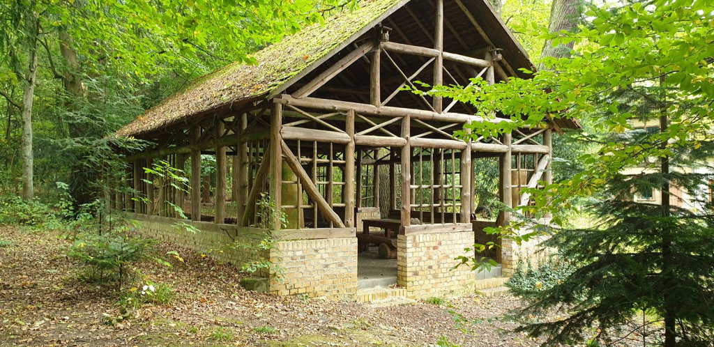 Lunch shelter near Forstgartenweg