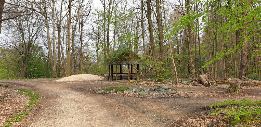 Basic shelter Kottenforst