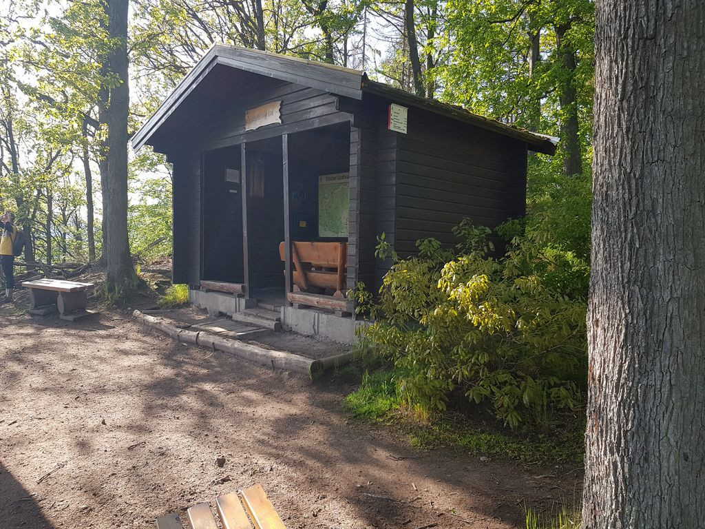 lean-to Roter Schuss