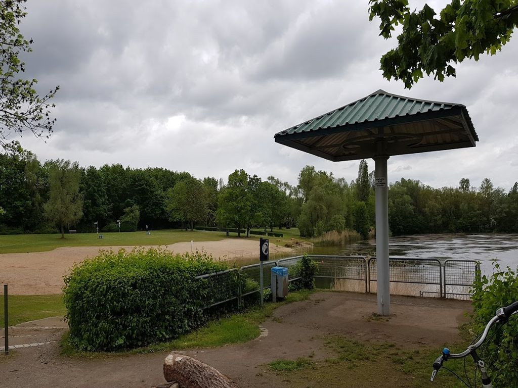 Roof at the lake