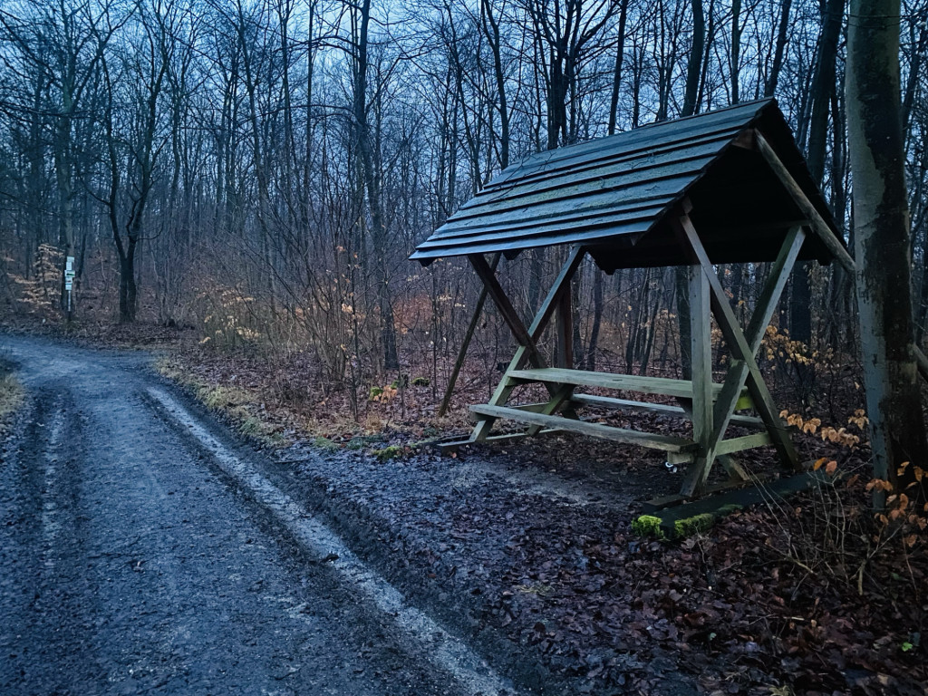 Lunch shelter near Zum Sportlerheim