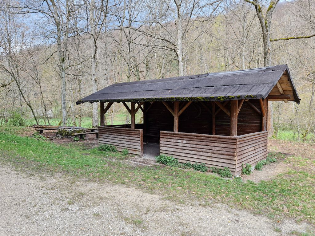 Basic shelter Wartsteinbrücke