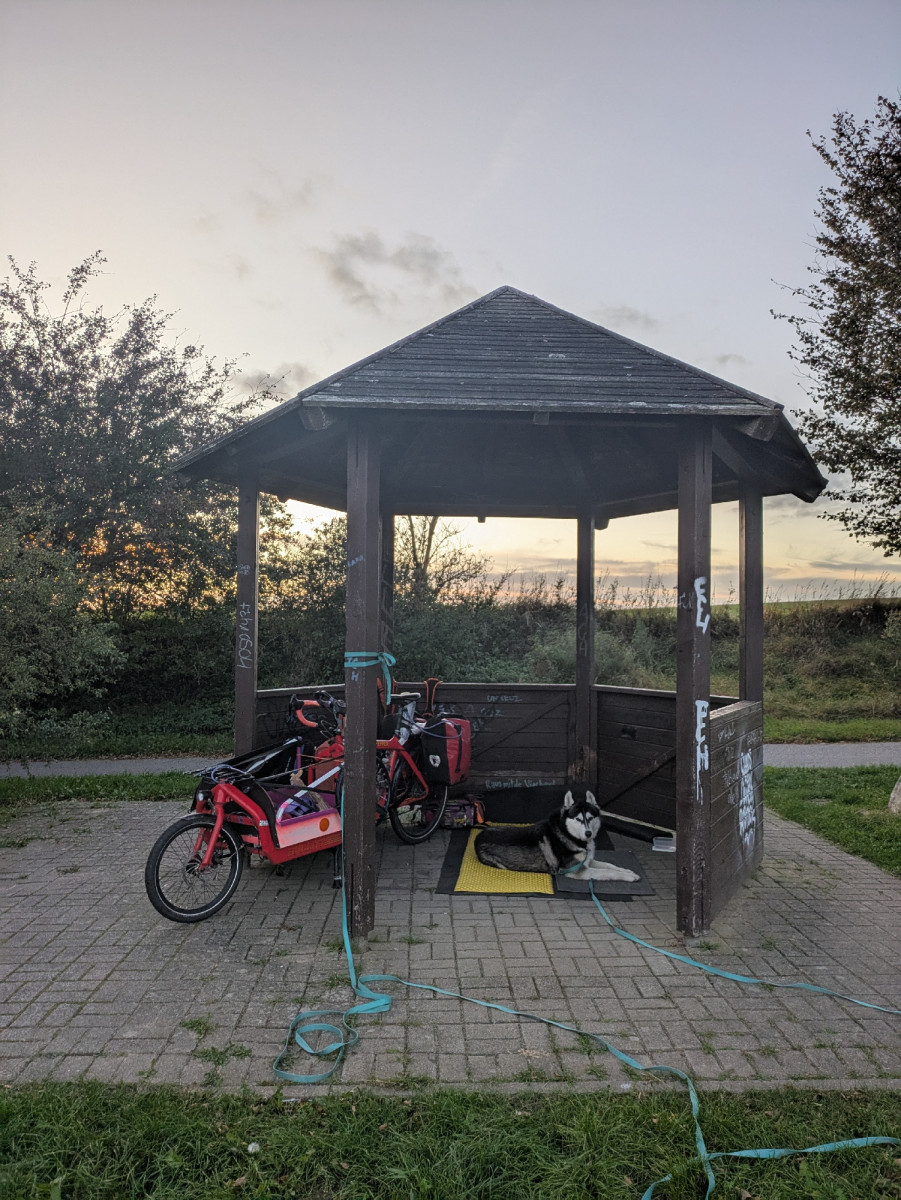 Lunch shelter near Schwaaner Landstraße
