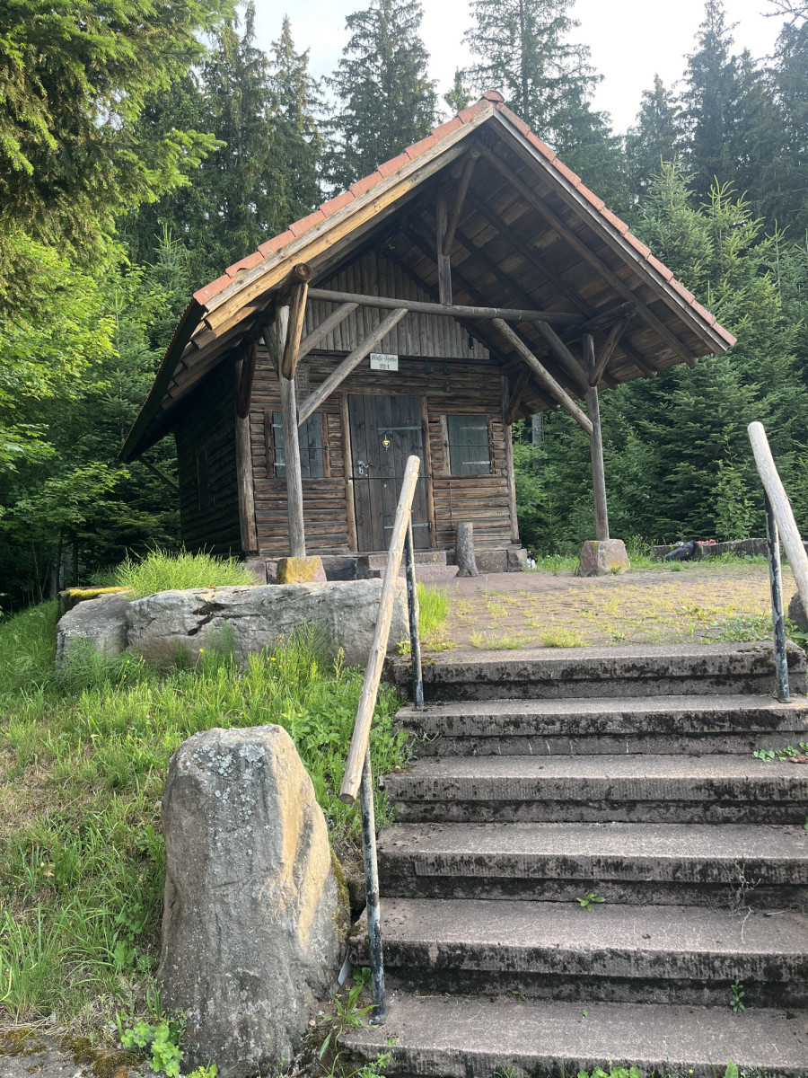 72297 - Schutzhütte Besenfeld
