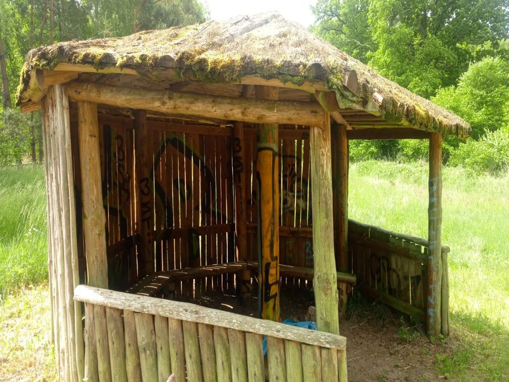 Kleine Schutzhütte am Mühlbach