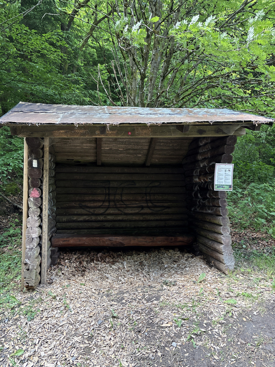 Shelter near Parkstraße