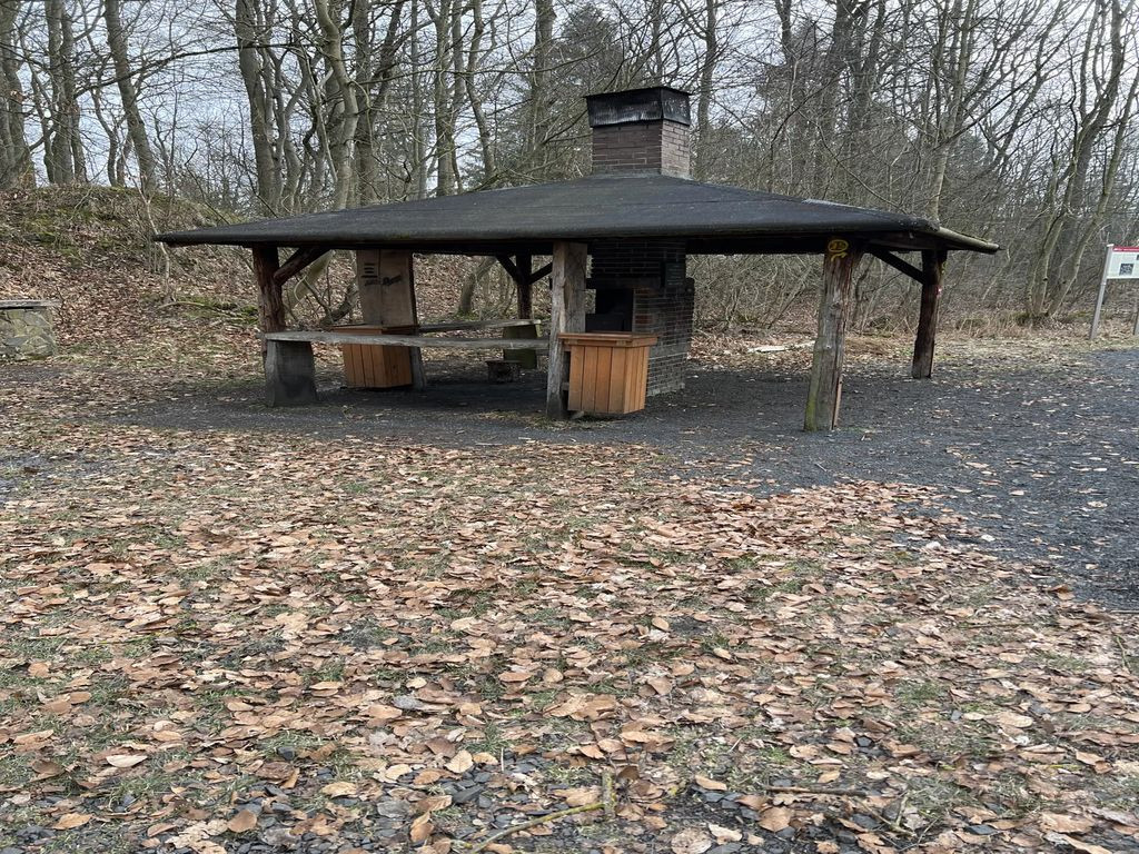 34317 - Schutzhütte Essigberg