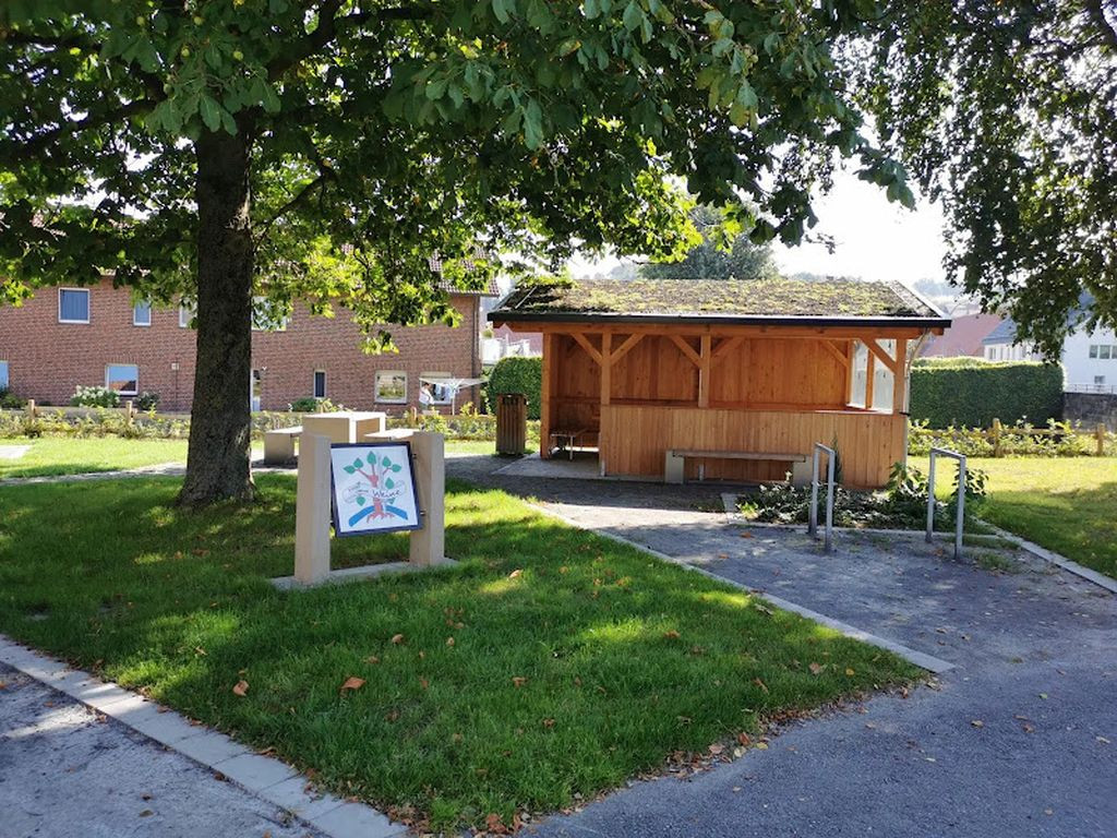 Schutzhütte Dorfplatz