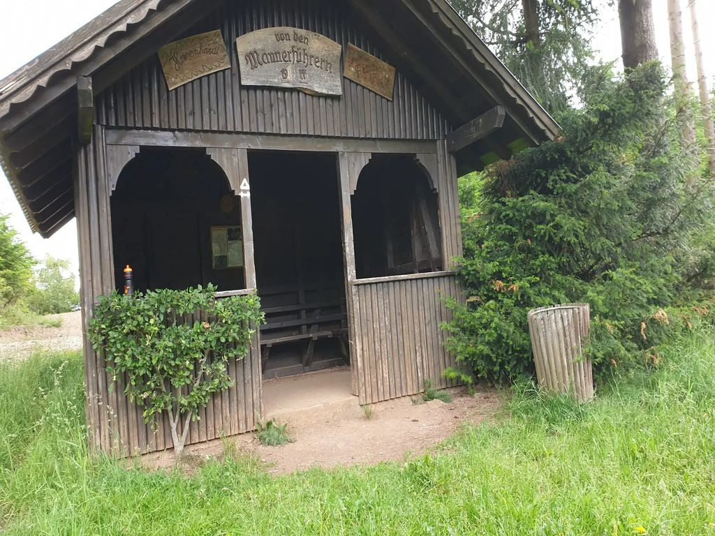 Schutzhütte Hasenhardt, Zweiter Frühstücksplatz Grenzgang