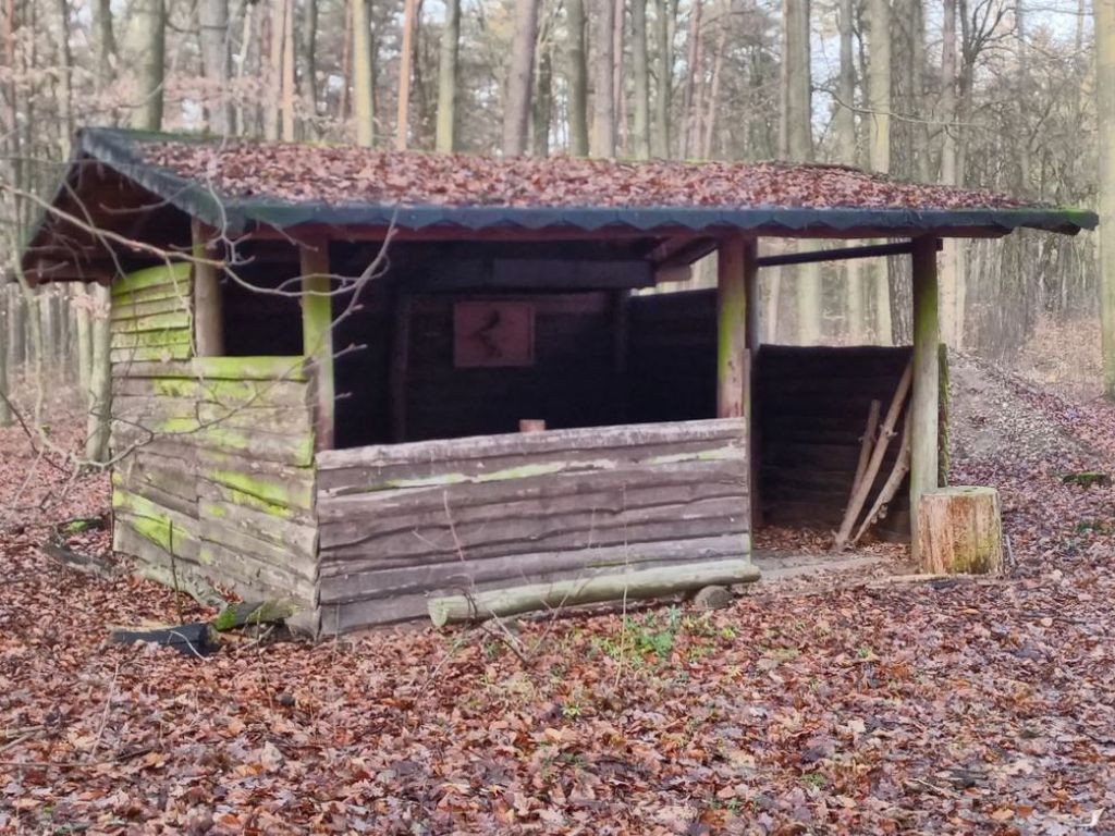 15345 - Schutzhütte