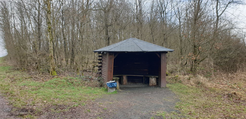 Shelter near Stangenröder Weg