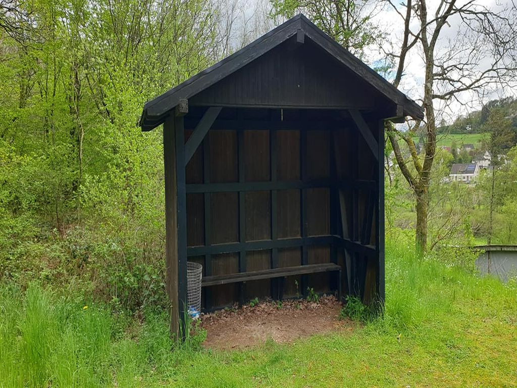 Shelter near Limbachtalweg
