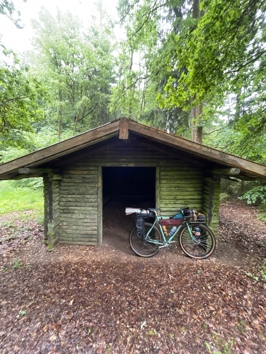 Shelter near Westrichbahn