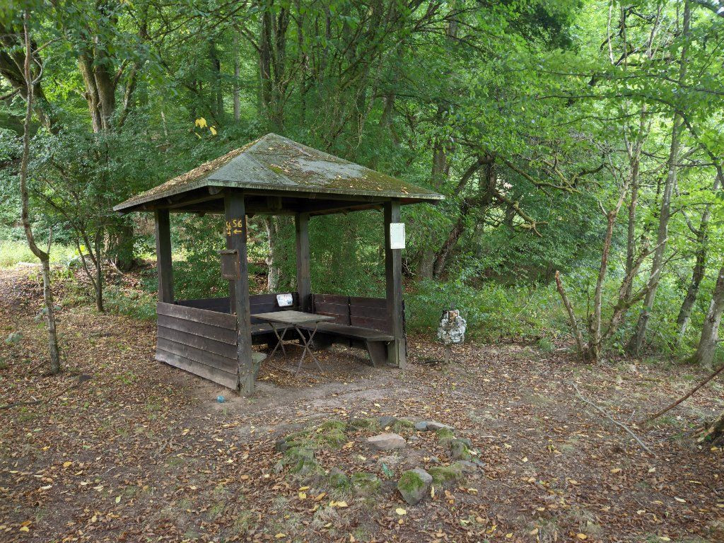 Eichenlaubhütte