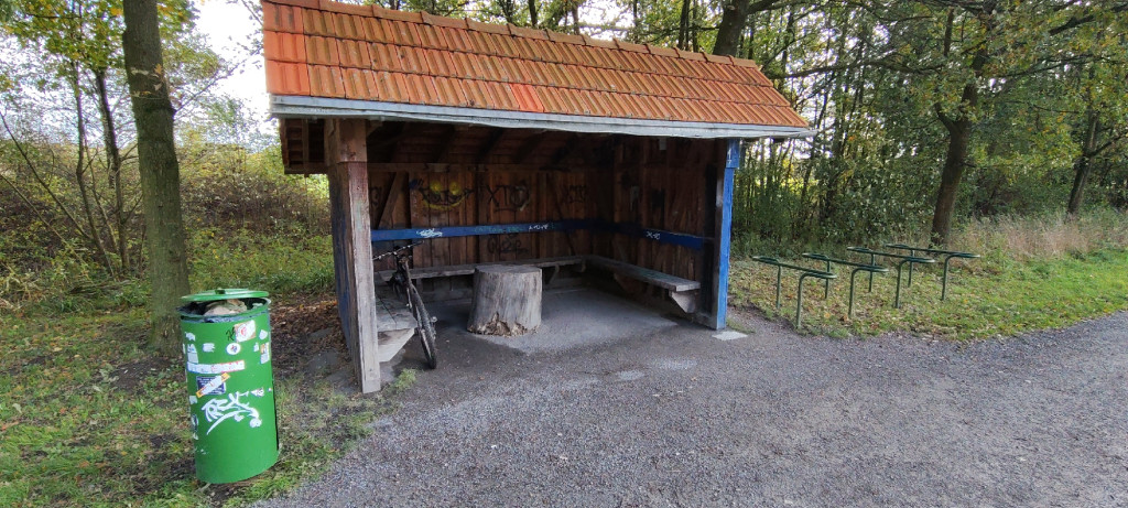 Lunch shelter near Burenbrock