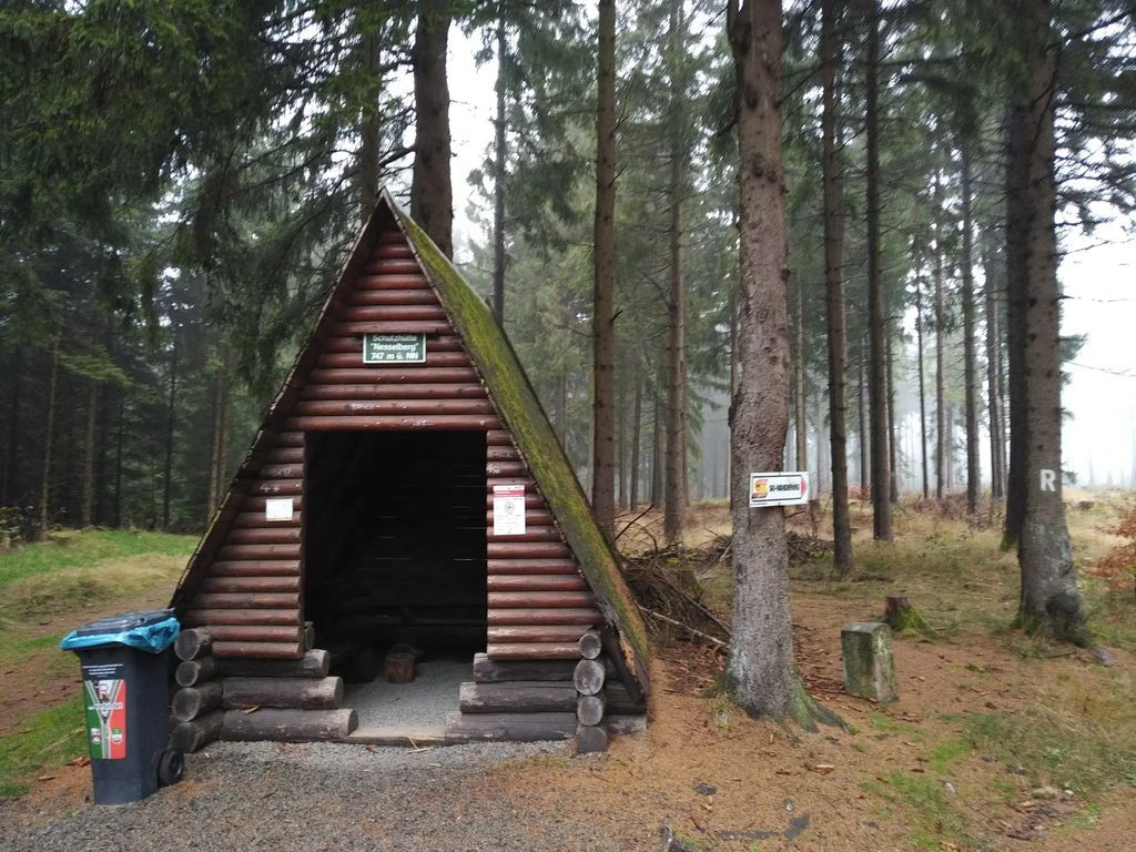 99897 - Schutzhütte Nesselberg