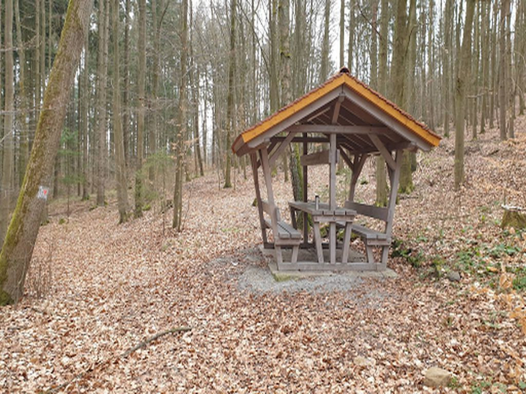 Sitzgruppe Am Mahnmal Todesmarsch